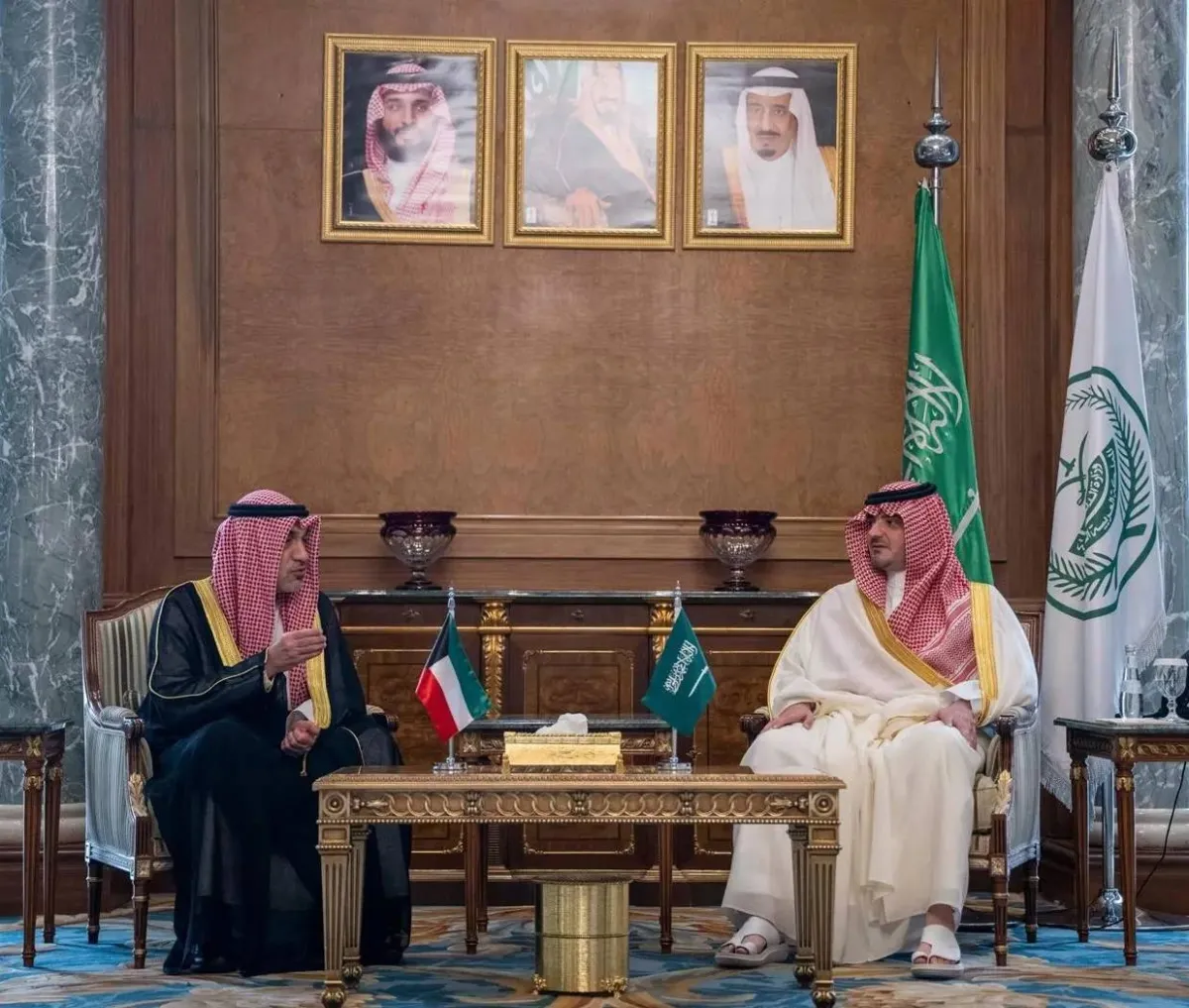 وزير الداخلية السعودي يستعرض التنسيق الأمني مع الكويت ولبنان والعراق وباكستان