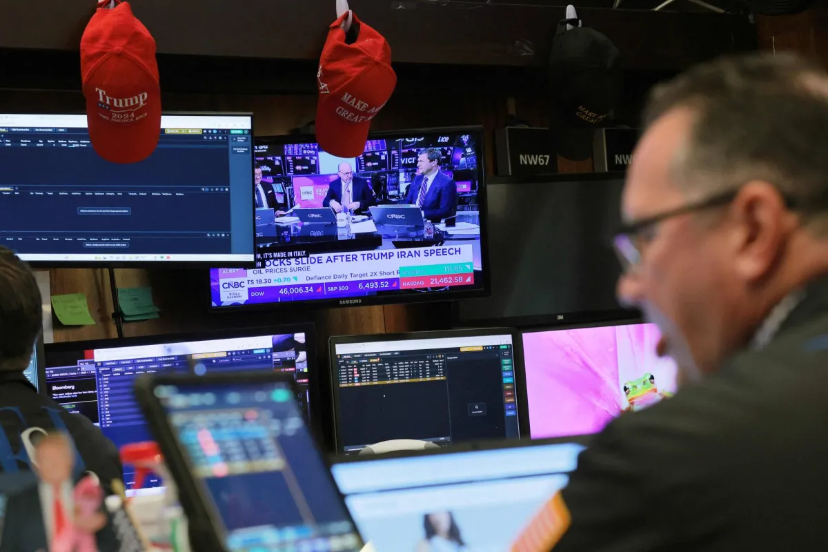 العقود الآجلة للأسهم الأميركية تستهل الأسبوع بمكاسب طفيفة