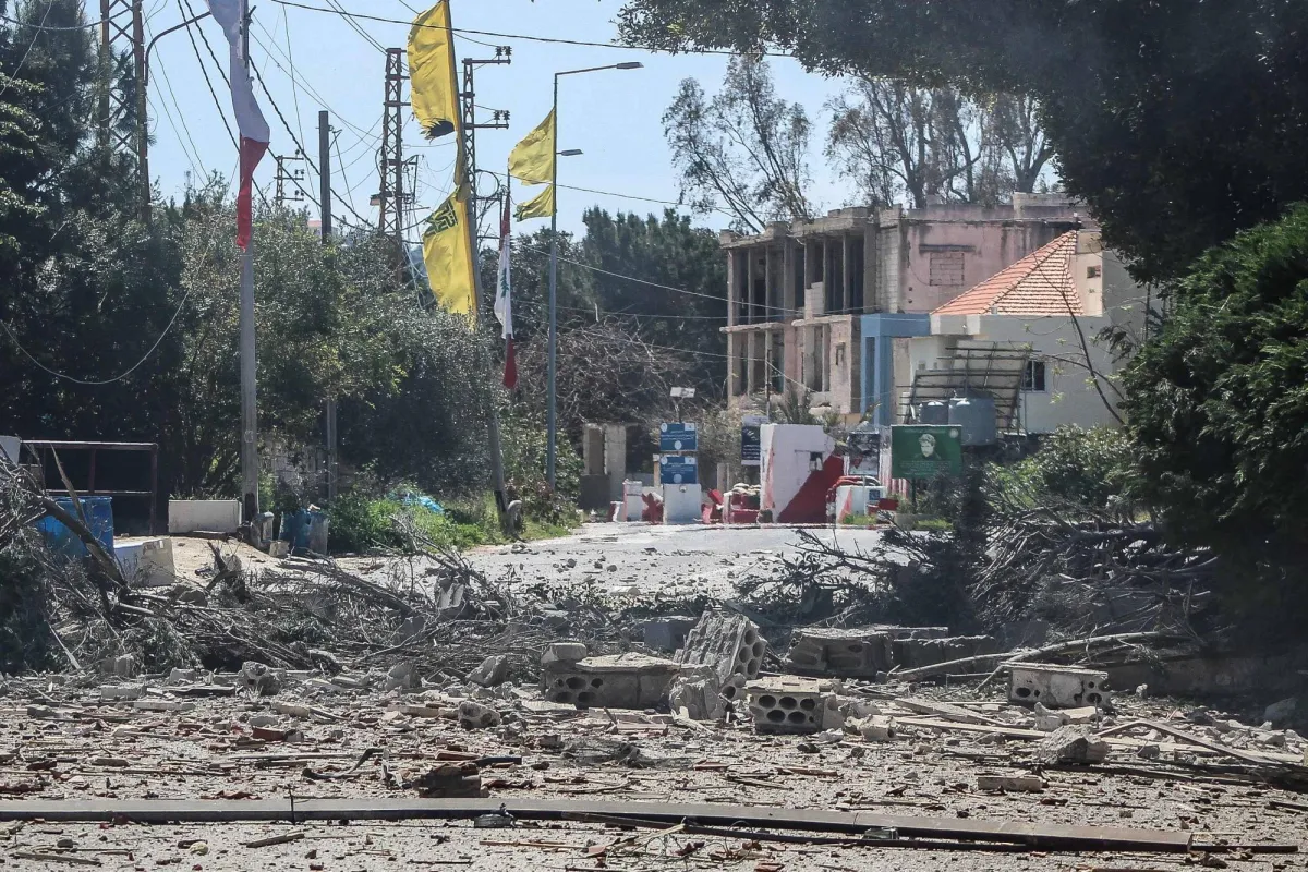 8 قتلى بغارات إسرائيلية على جنوب لبنان من بينهم مسعف