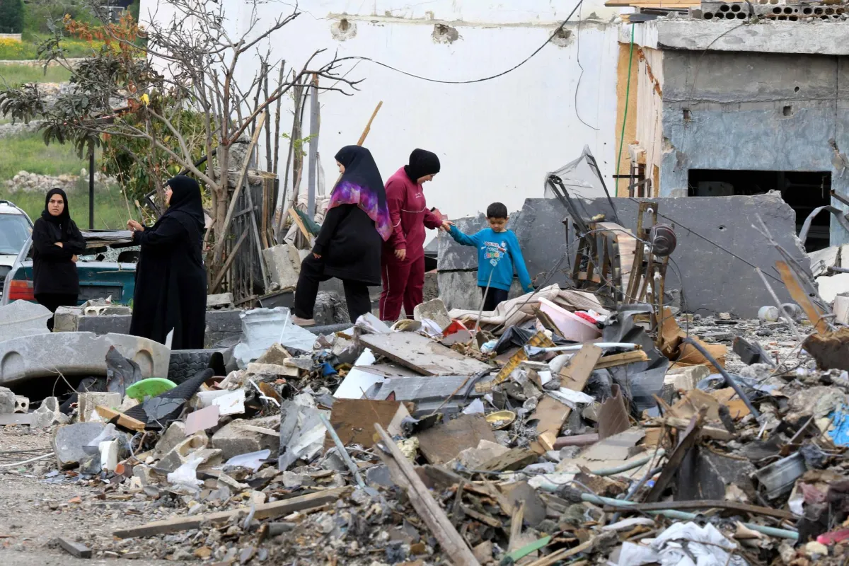 إسرائيل تدمر البنى التحتية في الجنوب اللبناني منعا لإعادة السكان إليه