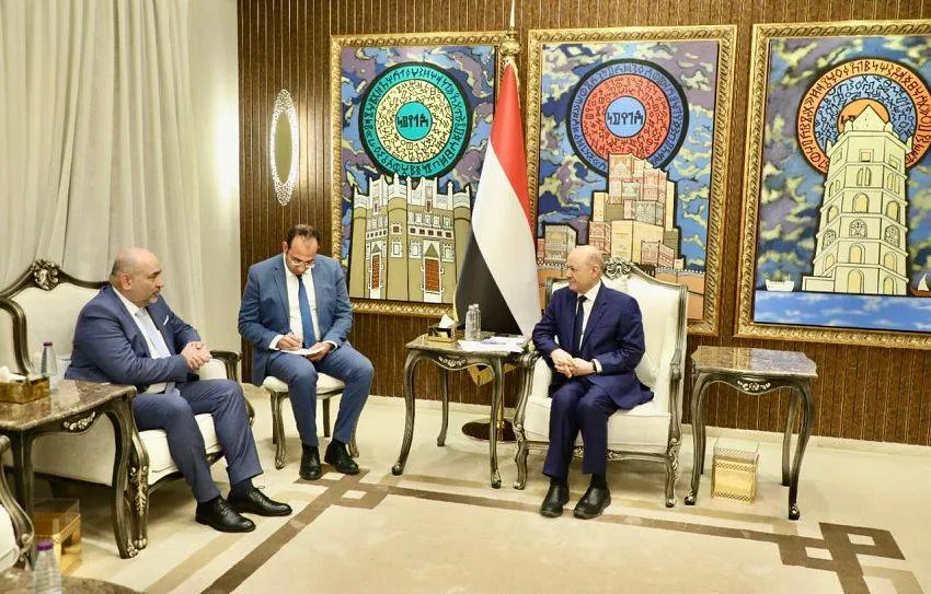 العليمي: السلام يتحقق بردع الحوثيين وليس باسترضائهم