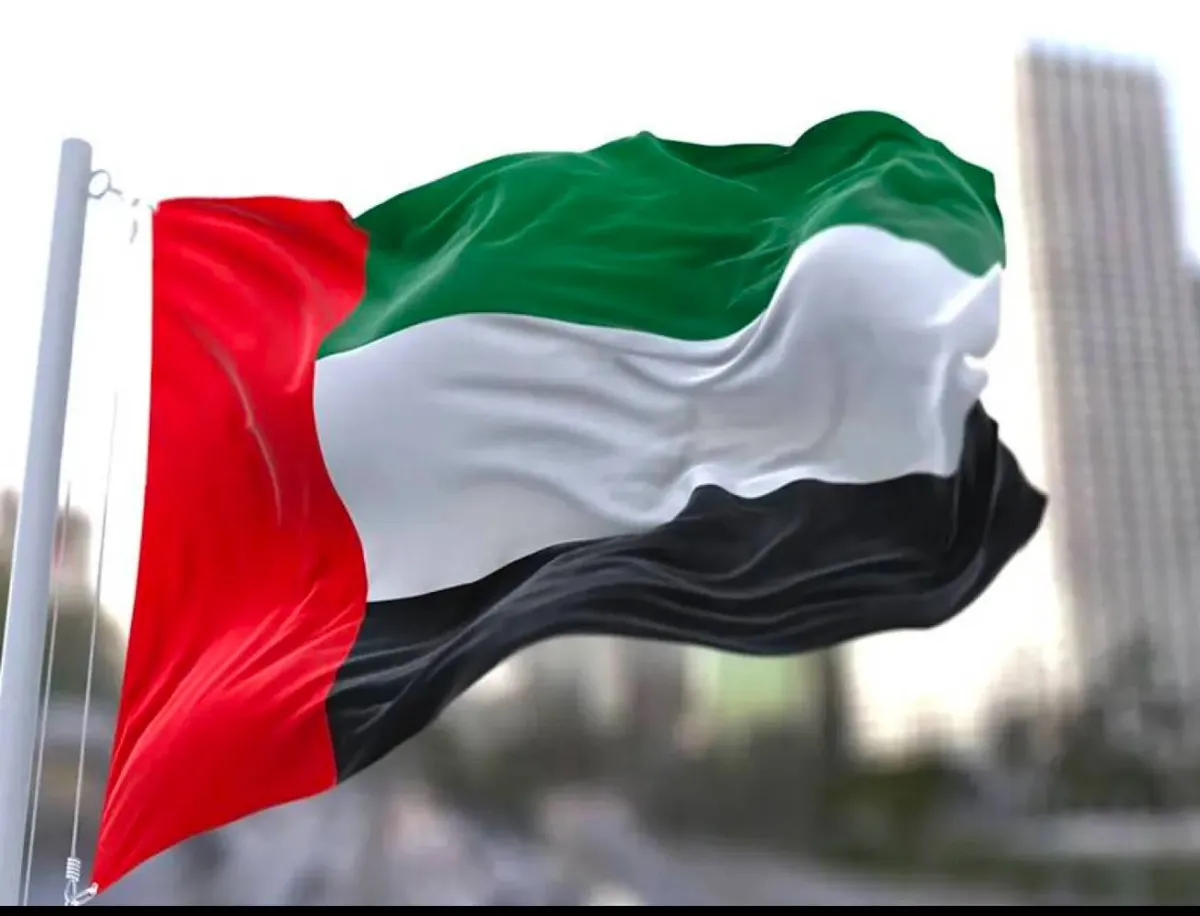 الإمارات تعلن اعتراض صاروخين باليستيين و3 مسيرات إيرانية