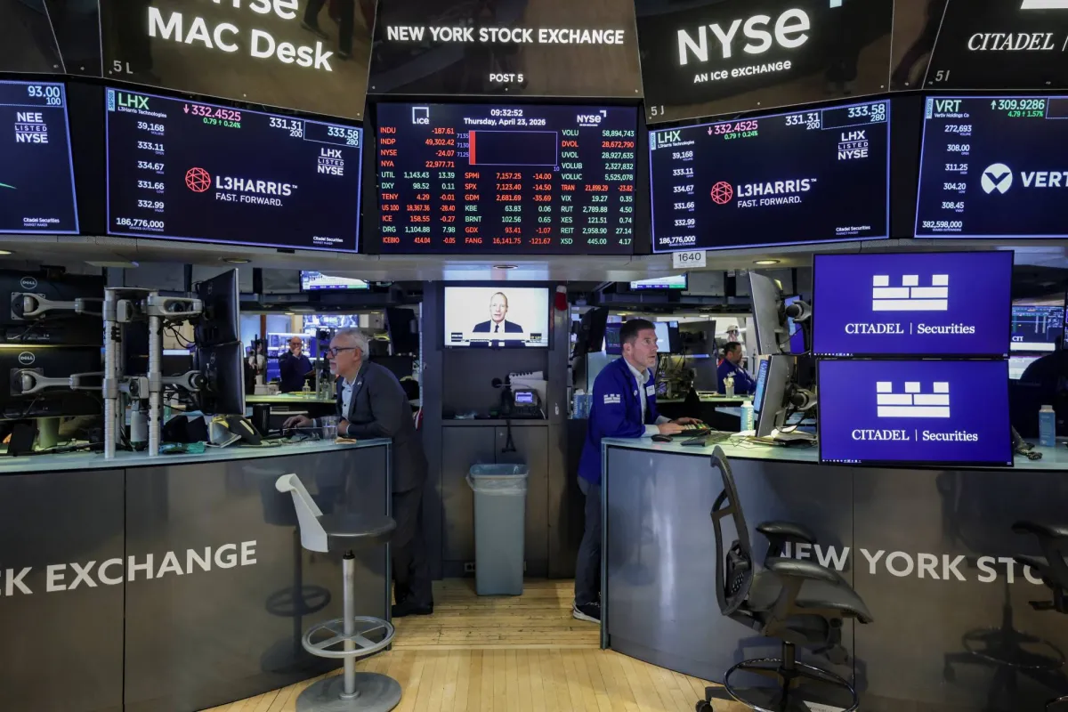 تدفقات صناديق الأسهم العالمية تقفز إلى أعلى مستوى في 17 شهرا