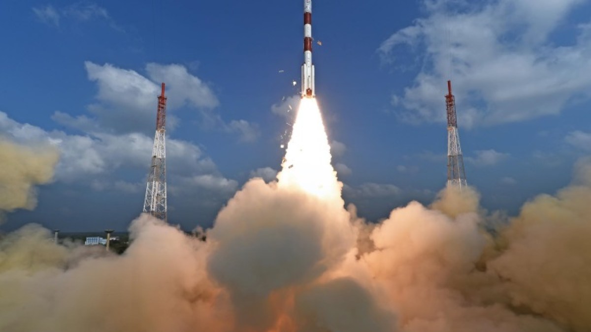 الأطباق الطائرة واختفاء العلماء تلهب نظريات المؤامرة في البيت الأبيض