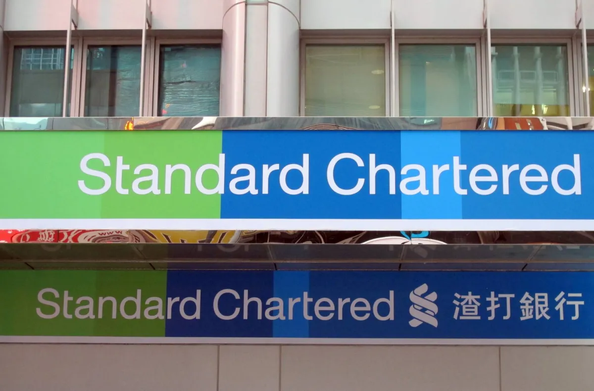 Standard Chartered CEO Seeks to Reassure Staff over AIlinked Job Cuts Standard Chartered CEO Seeks to Reassure Staff over AIlinked Job Cuts