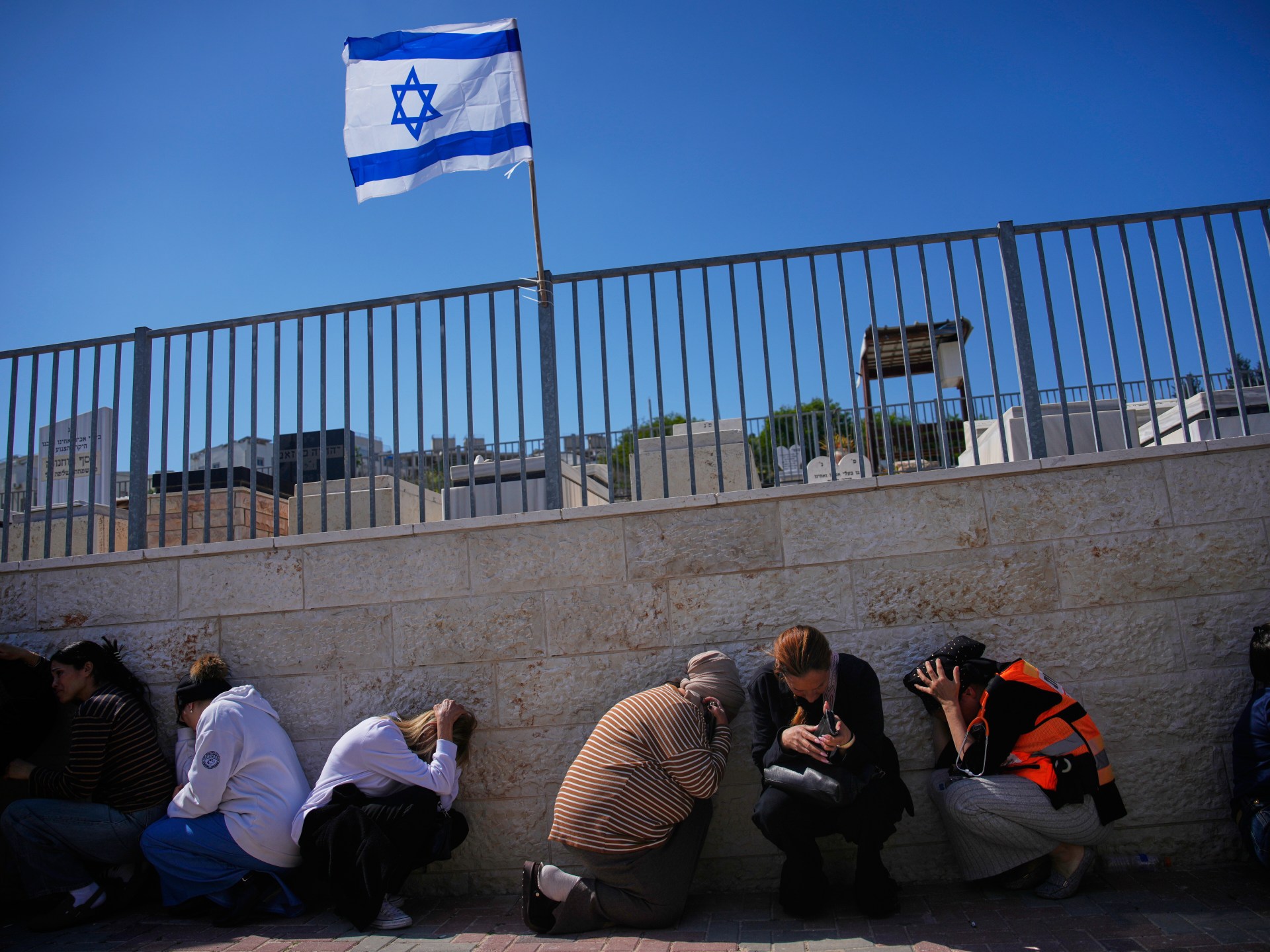 إسرائيل تعلن تصديها لصاروخ أطلق من اليمن