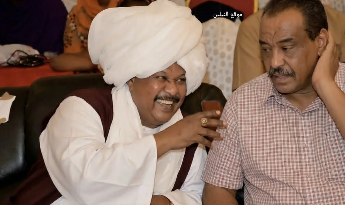 فيديو.. مايسترو الله يسترو ومفروض يعالج نفسه.. ترباس يسخر من عبد الوهاب وردي ويثير ضحكات الجمهور والحاضرين فيديو.. مايسترو الله يسترو ومفروض يعالج نفسه.. ترباس يسخر من عبد الوهاب وردي ويثير ضحكات الجمهور والحاضرين