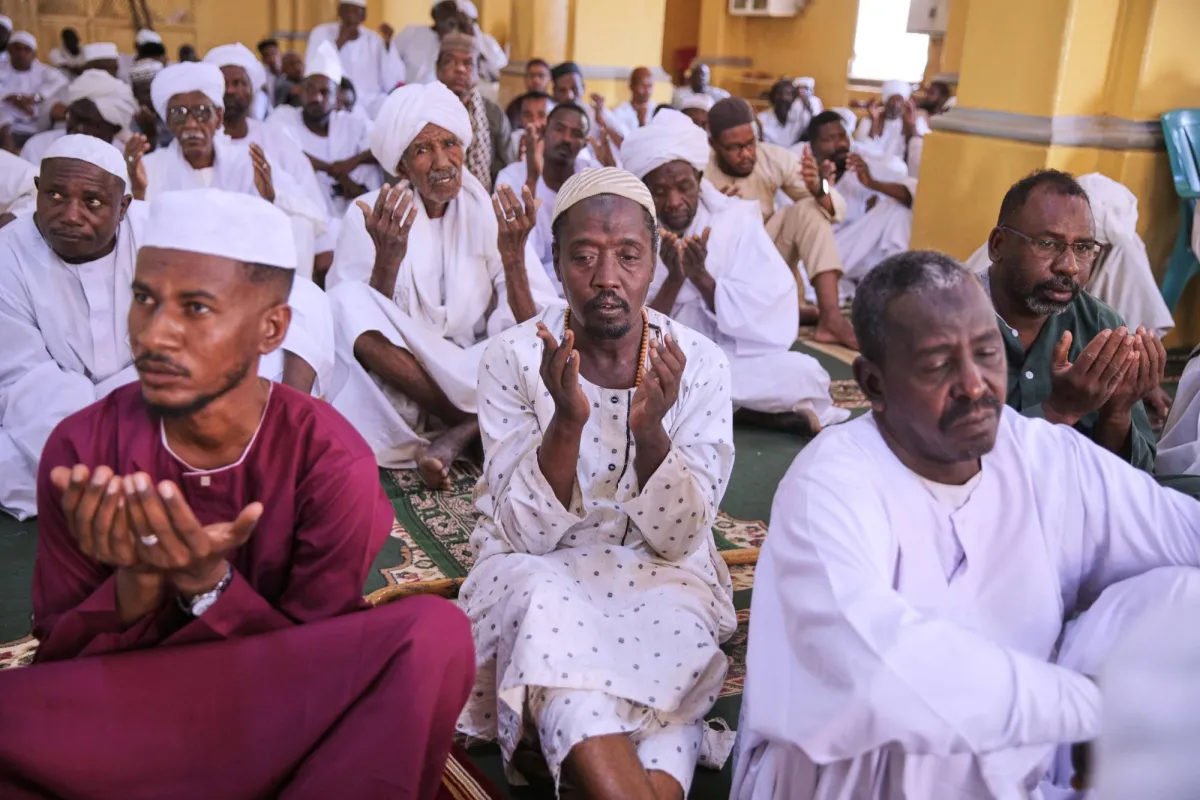 البرهان: ترتيبات لحوار سياسي شامل داخل السودان البرهان: ترتيبات لحوار سياسي شامل داخل السودان