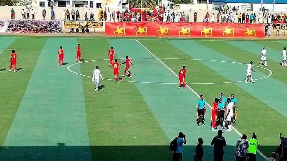 دوري النخبة السوداني: المريخ ينجو من فخ أهلي مدني