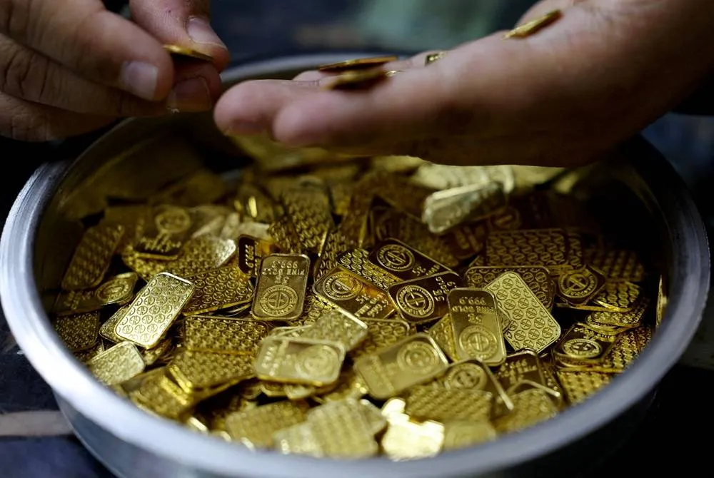 Gold Heads for Weekly Loss as High Oil Prices Feed inflation worries Gold Heads for Weekly Loss as High Oil Prices Feed inflation worries