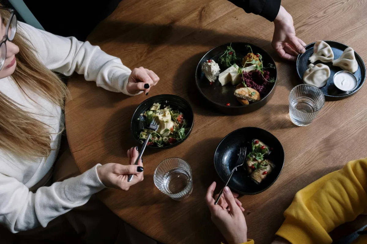 كيف تتحكم في شهيتك بسهولة 7 حيل فعالة يومية