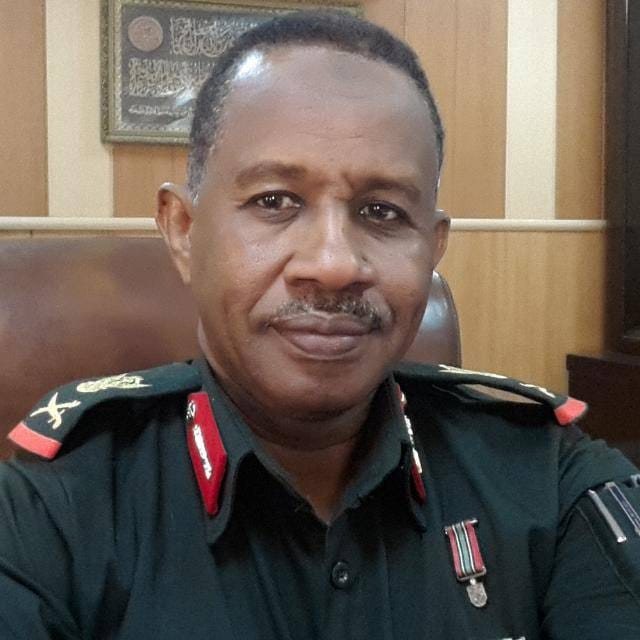 اللواء الركن م أسامة محمد أحمد عبد السلام يكتب: موسم الانشقاقات والتسليم