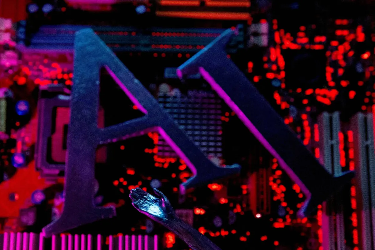 خناق هرمز يطارد ثورة الذكاء الاصطناعي بـشبح الهيليوم