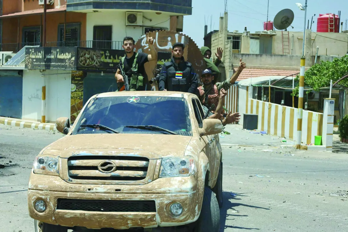 السويداء: الهجري يشد عصب مؤيديه... وسط حديث عن حالة تململ السويداء: الهجري يشد عصب مؤيديه... وسط حديث عن حالة تململ