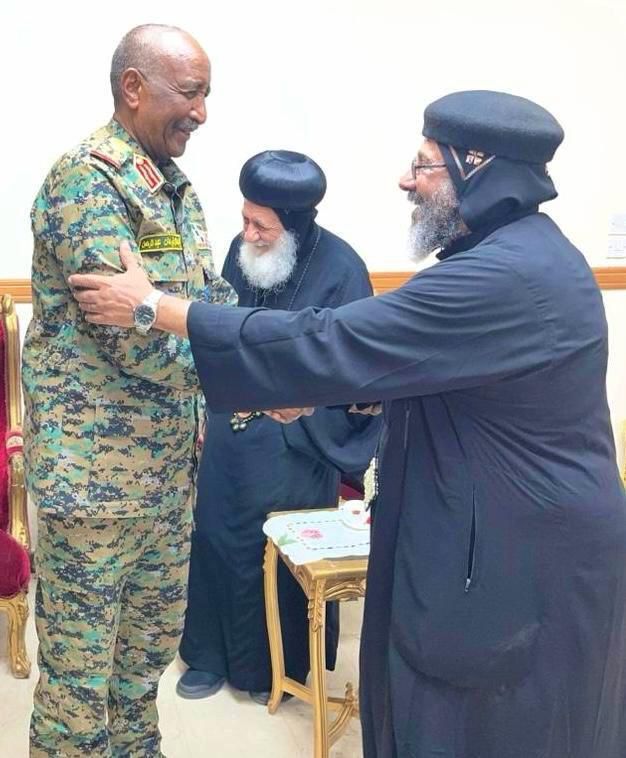 عيد القيامة..البرهان من كنيسة العذراء مريم يهنئ المسيحيين عيد القيامة..البرهان من كنيسة العذراء مريم يهنئ المسيحيين