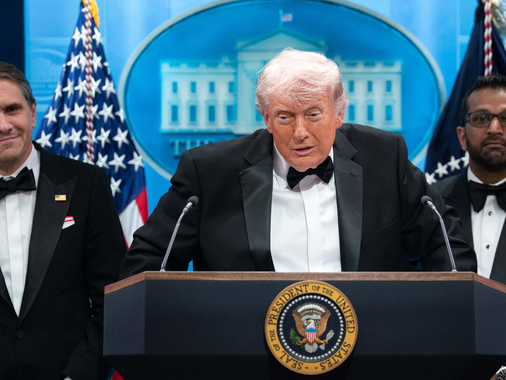 ترمب يستغل حادث هيلتون للترويج لقاعة احتفالات بالبيت الأبيض