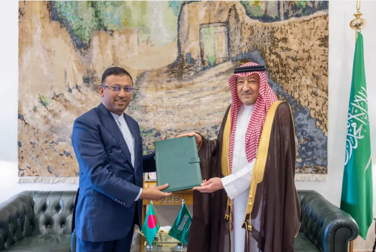 ولي العهد السعودي يتلقى رسالة خطية من رئيس وزراء بنغلاديش