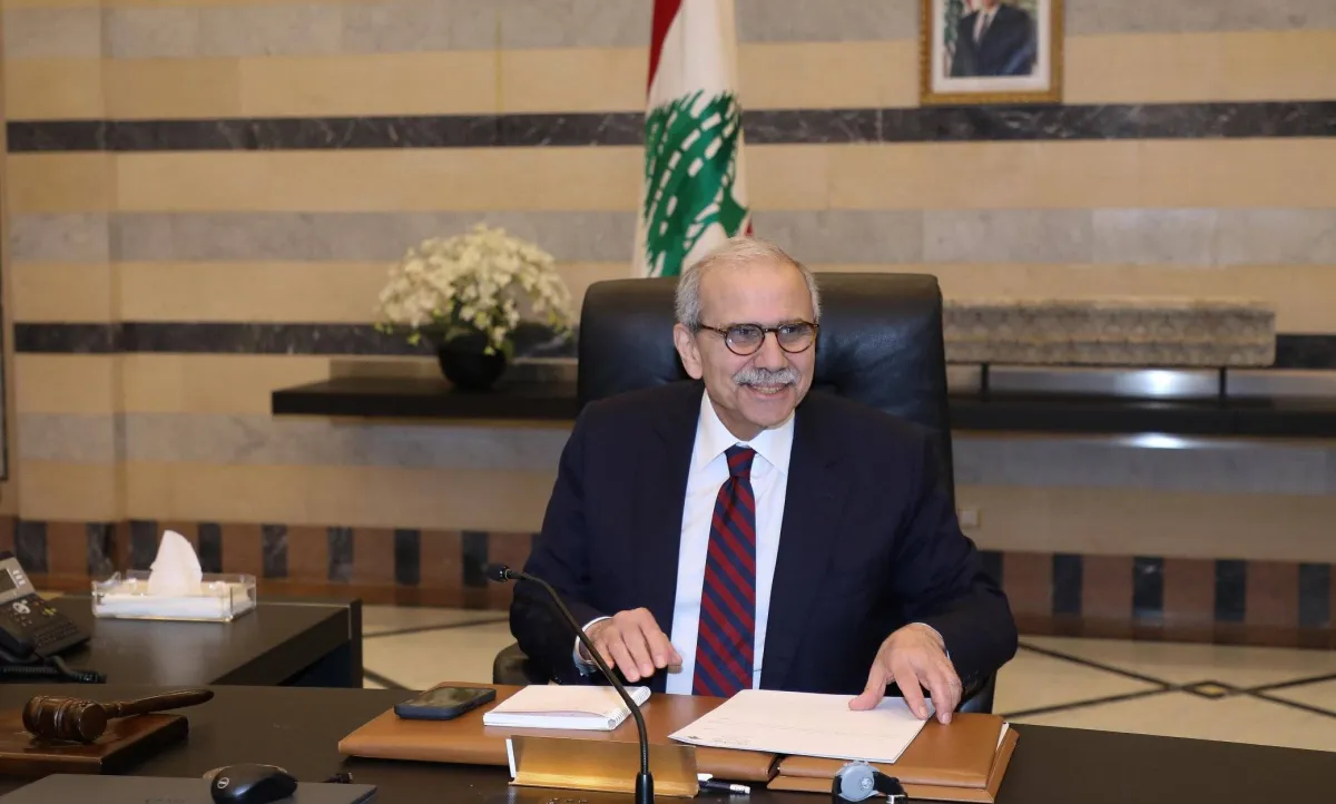 نواف سلام: إسرائيل تسيطر على 68 موقعا في جنوب لبنان