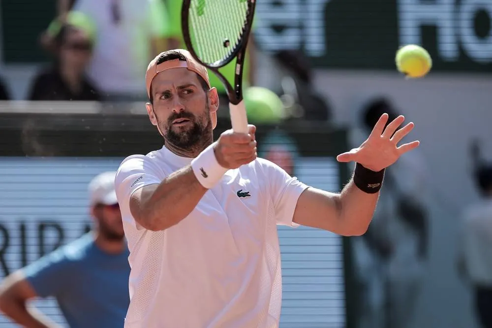 Djokovic Faces Tough Start in Quest for 25 as Roland Garros Begins Djokovic Faces Tough Start in Quest for 25 as Roland Garros Begins