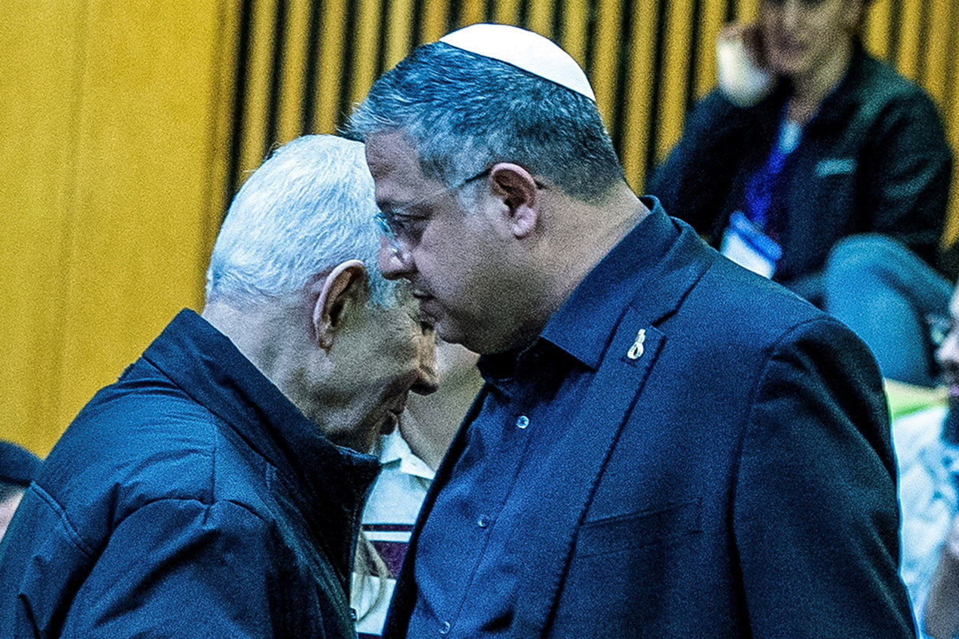 ائتلاف نتنياهو يتقوى أم ينهار.. حرب استطلاعات الرأي تشتعل في إسرائيل