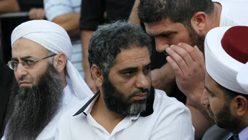 شهادات 3 ضباط كبار: فضل شاكر لم يشارك في قتال الجيش اللبناني شهادات 3 ضباط كبار: فضل شاكر لم يشارك في قتال الجيش اللبناني