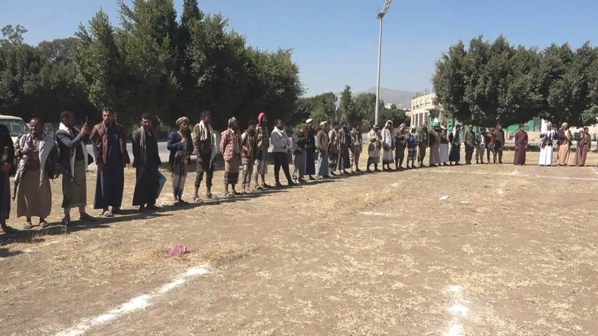 الحوثيون يوسعون التجنيد التعبوي بين المهمشين والمسنين