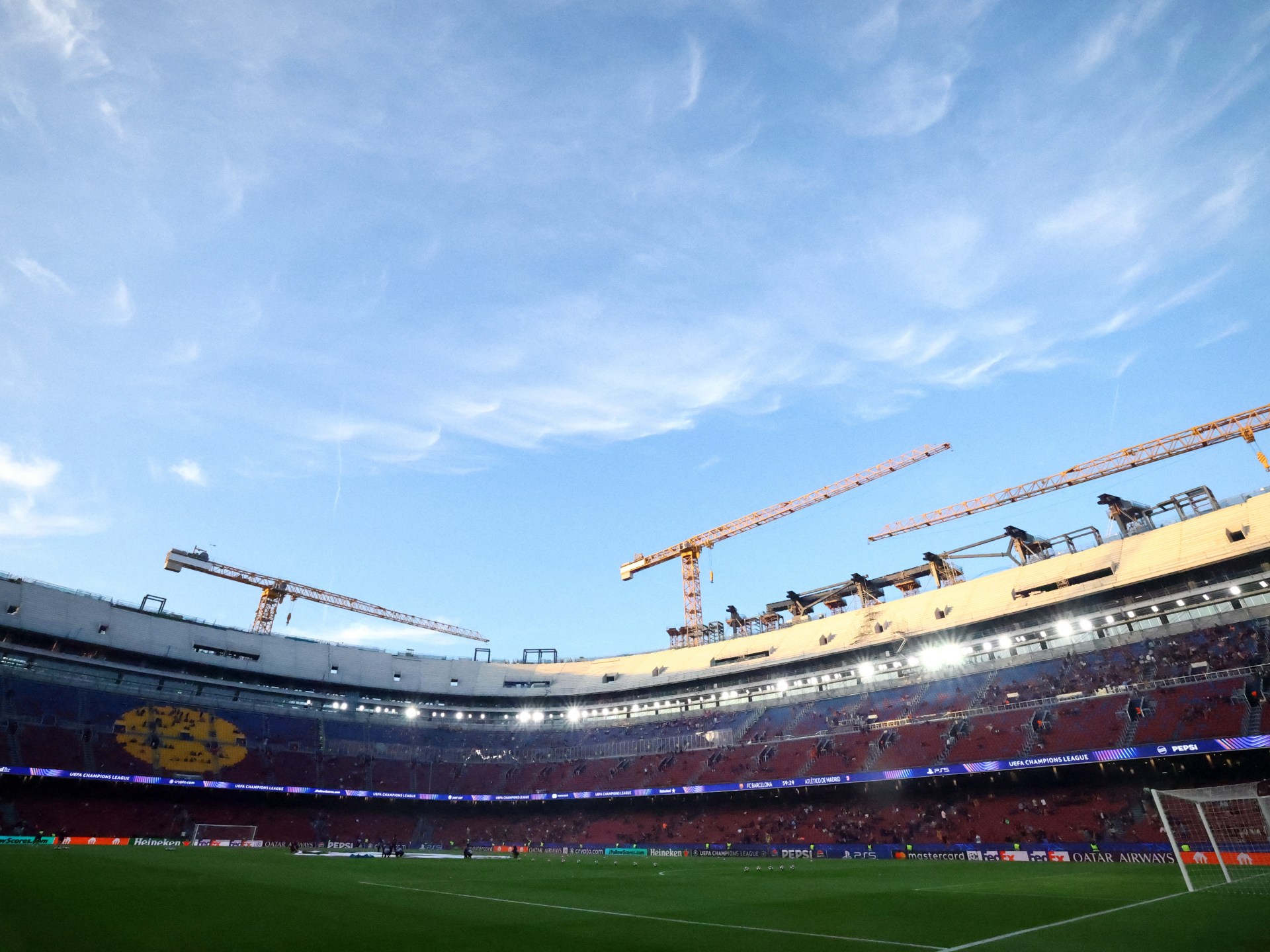 مباشر مباراة برشلونة ضد إسبانيول في الدوري الإسباني لكرة القدم مباشر مباراة برشلونة ضد إسبانيول في الدوري الإسباني لكرة القدم