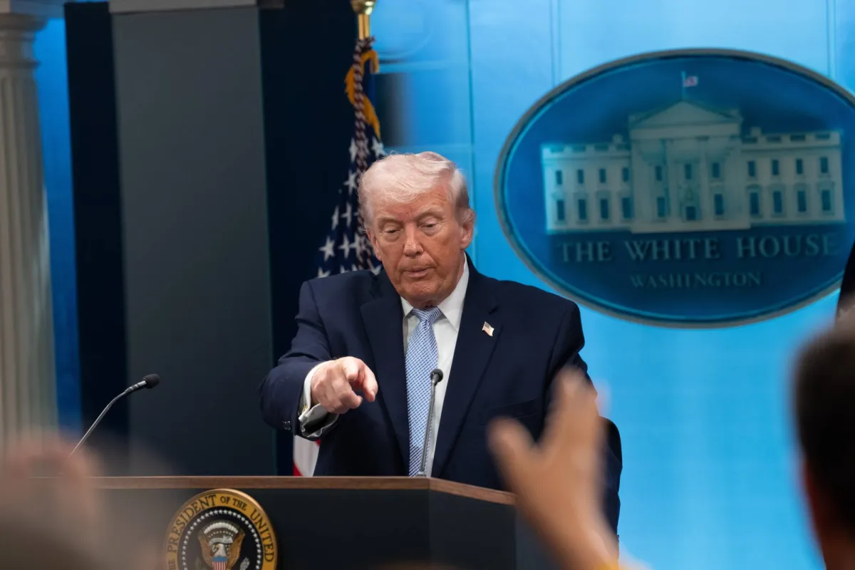 رسائل ترمب المتضاربة وضربات إيران أبقت الأكراد بعيدين عن الحرب رسائل ترمب المتضاربة وضربات إيران أبقت الأكراد بعيدين عن الحرب