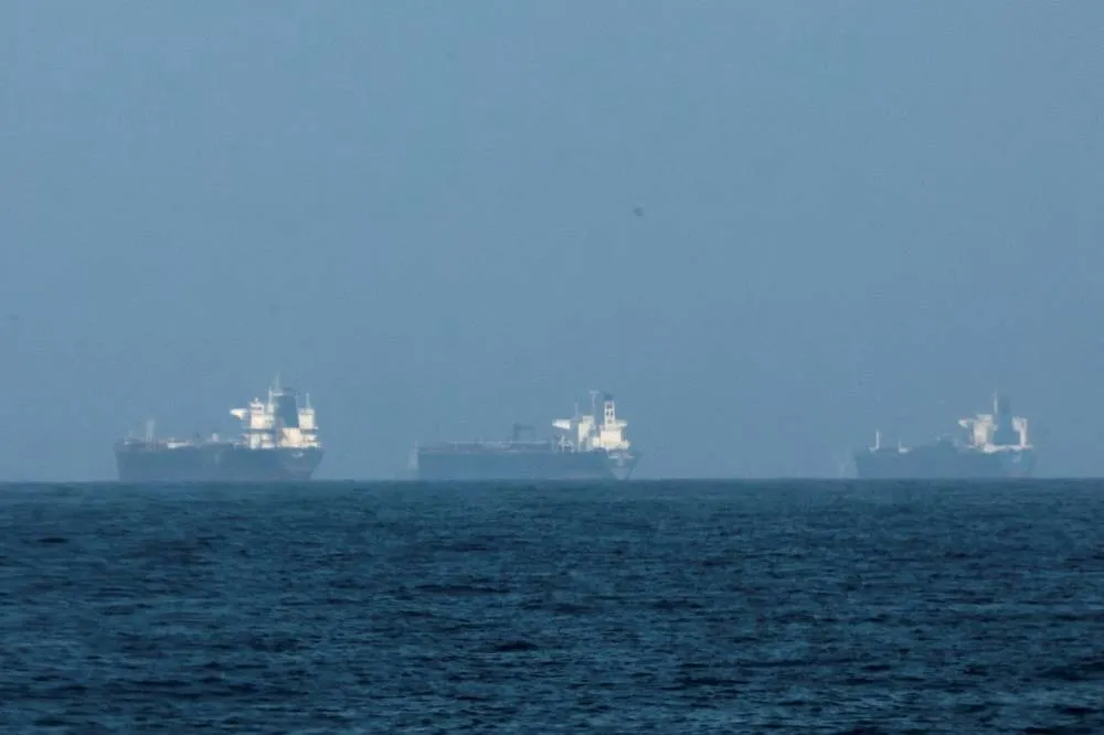 Supertanker with Iraqi Oil Heads for Vietnam After Holdup in US Blockade