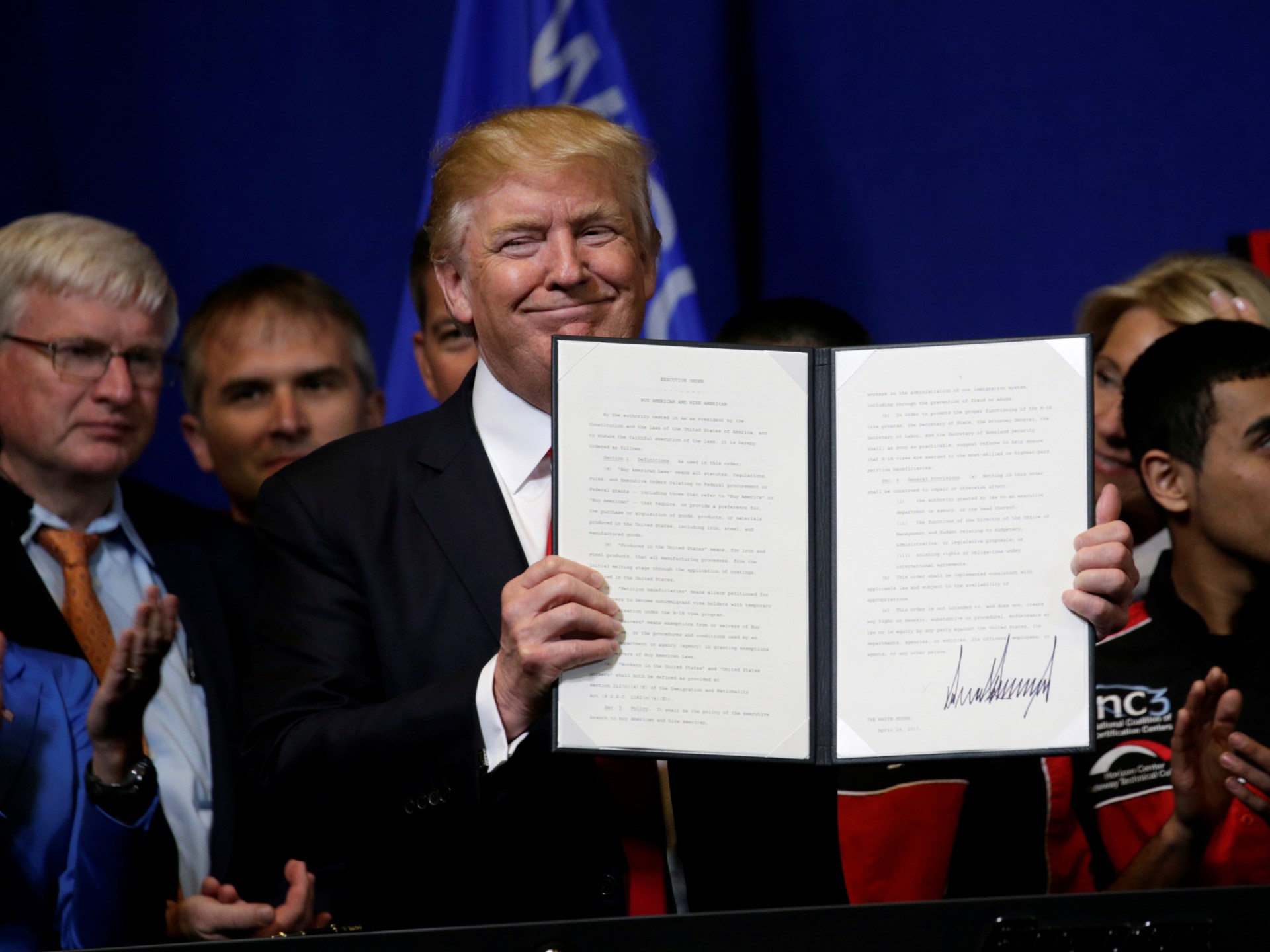 محامية أمريكية: ترمب يمثل نهاية تجربة استمرت 100 عام