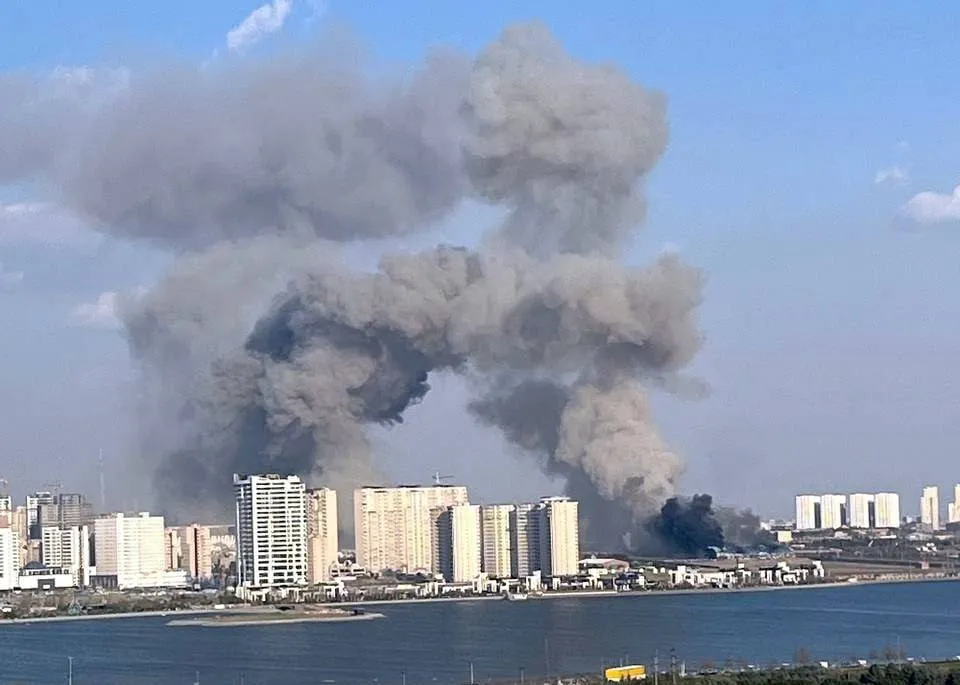 ترمب يربط وقف الحرب بمصير هرمز... والحرس الثوري يتمسك بإغلاقه