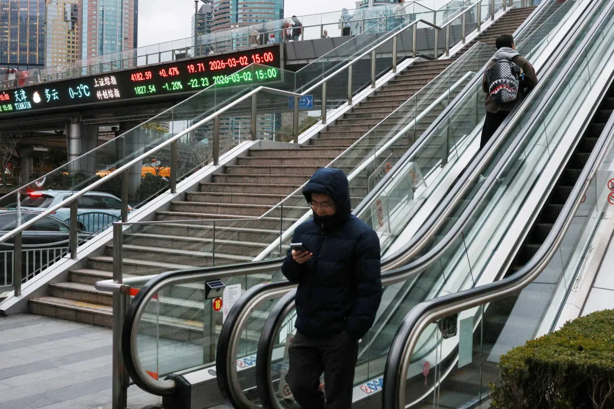 الأسهم الصينية تسجل أعلى مستوى في شهر بعد تثبيت الفائدة