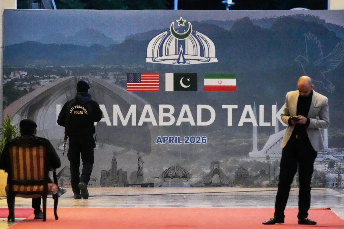 مراقبون يستعرضون رؤيتهم حول المفاوضات الأميركية الإيرانية وهدنة الـ14 يوما مراقبون يستعرضون رؤيتهم حول المفاوضات الأميركية الإيرانية وهدنة الـ14 يوما