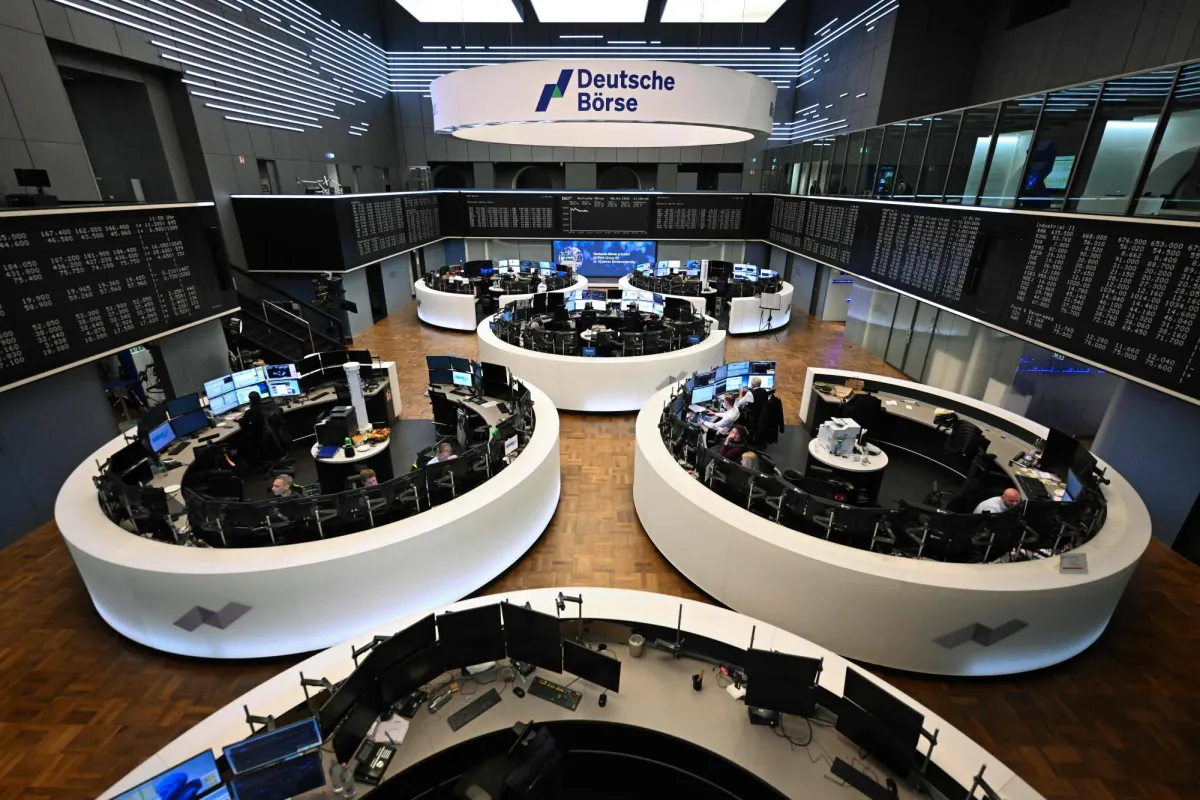 الأسهم الأوروبية تواصل التعافي وسط مكاسب أسبوعية لـستوكس 600