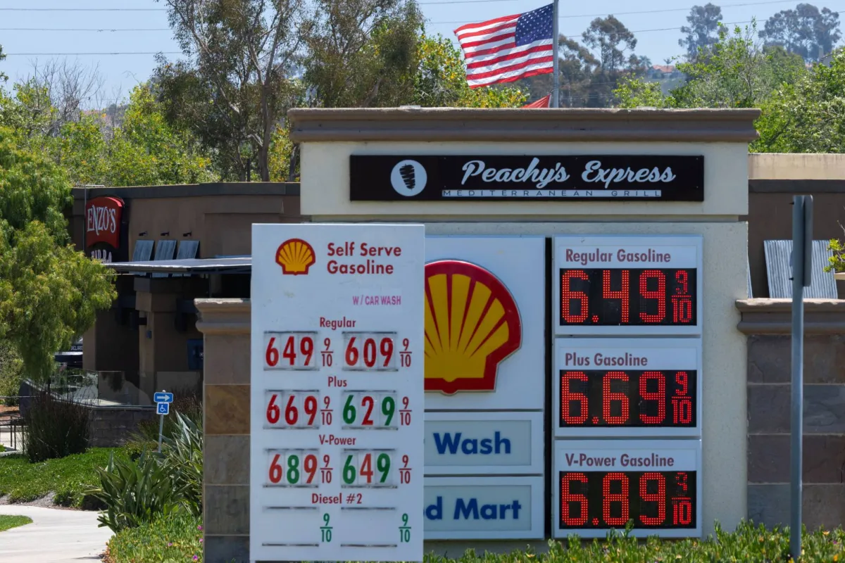 Oil Gains after Trump Says Xi Agrees Iran Cannot Have Nuclear Weapons Oil Gains after Trump Says Xi Agrees Iran Cannot Have Nuclear Weapons