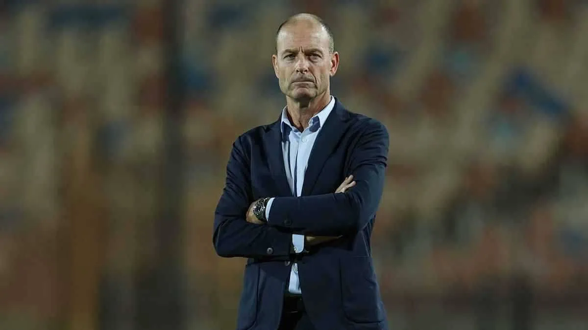 توروب مدرب الأهلي المصري: لن أستقيل