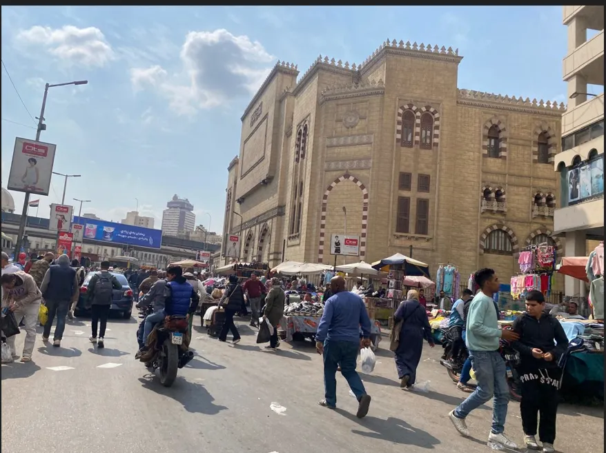 التضخم يتسارع في مصر ويدفع أسرا لمزيد من التقشف التضخم يتسارع في مصر ويدفع أسرا لمزيد من التقشف