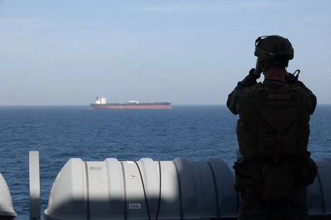 إيران تتهم أميركا بانتهاك وقف إطلاق النار وتتوعد بالرد على مهاجمة سفينة