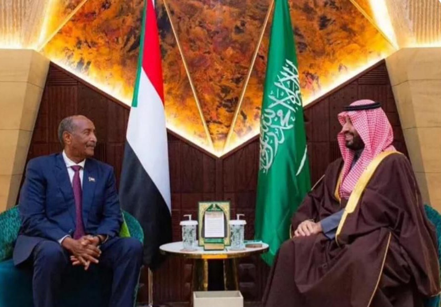 عاااجل.. البرهان يصل السعودية  